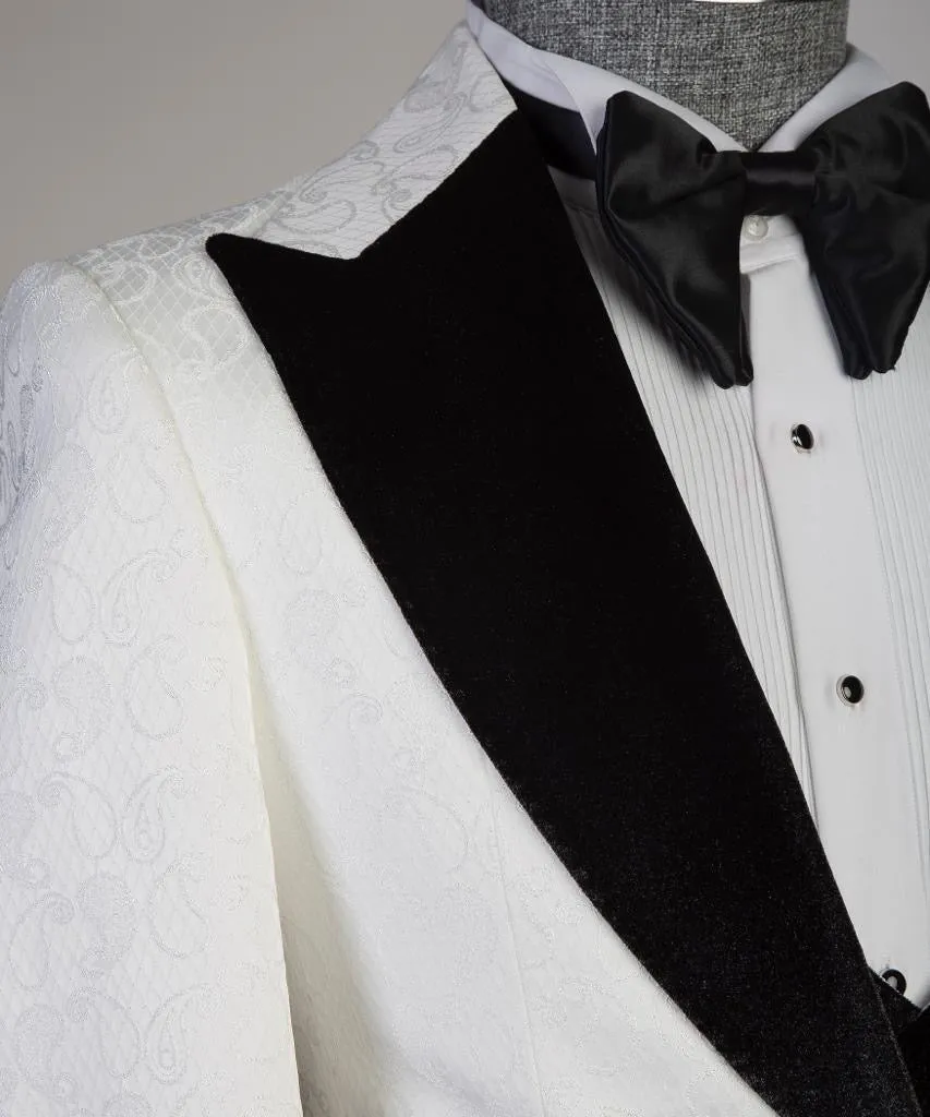 44R - Bold Tux - FS