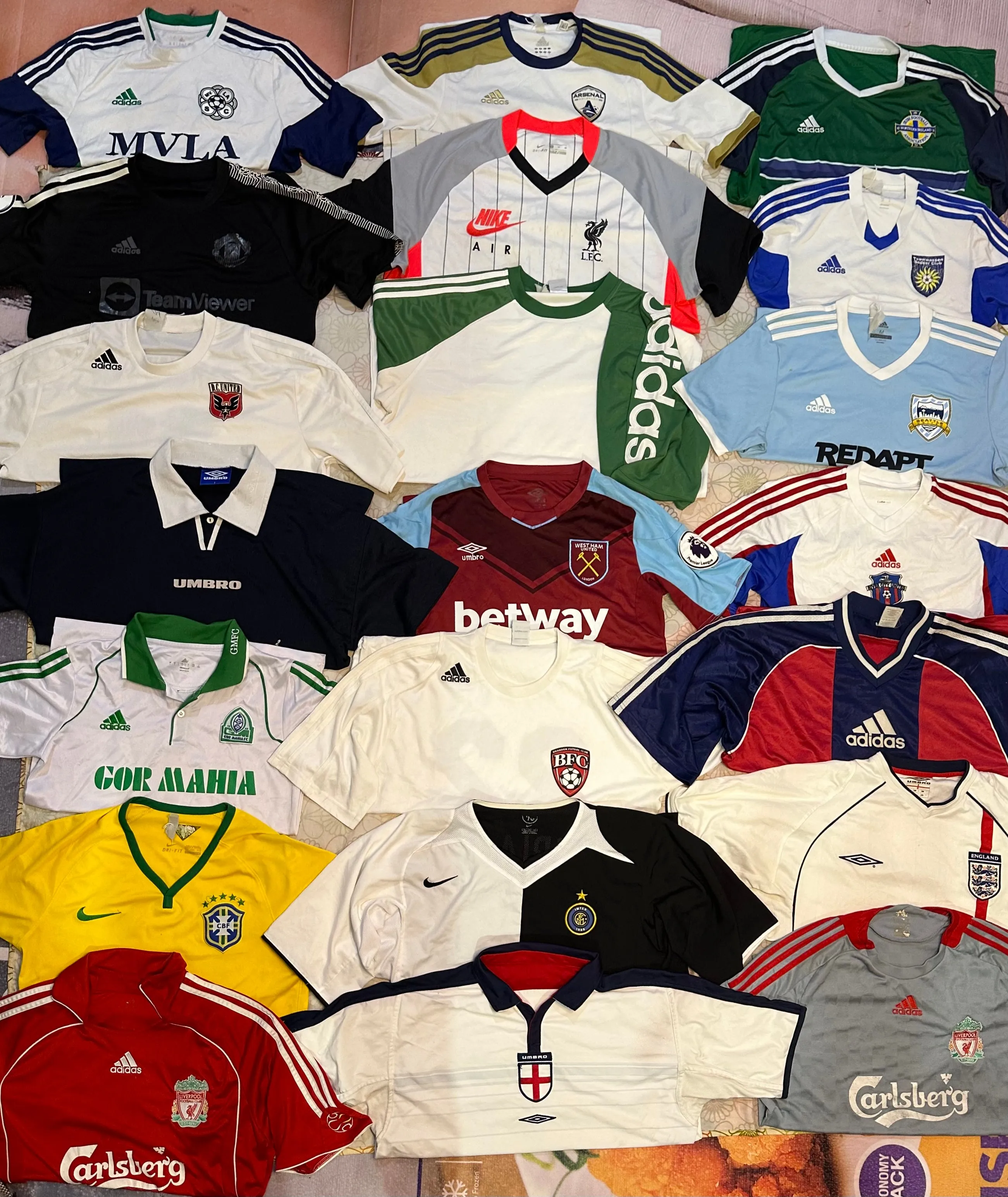 Men? soccer T-shirts 21 piece