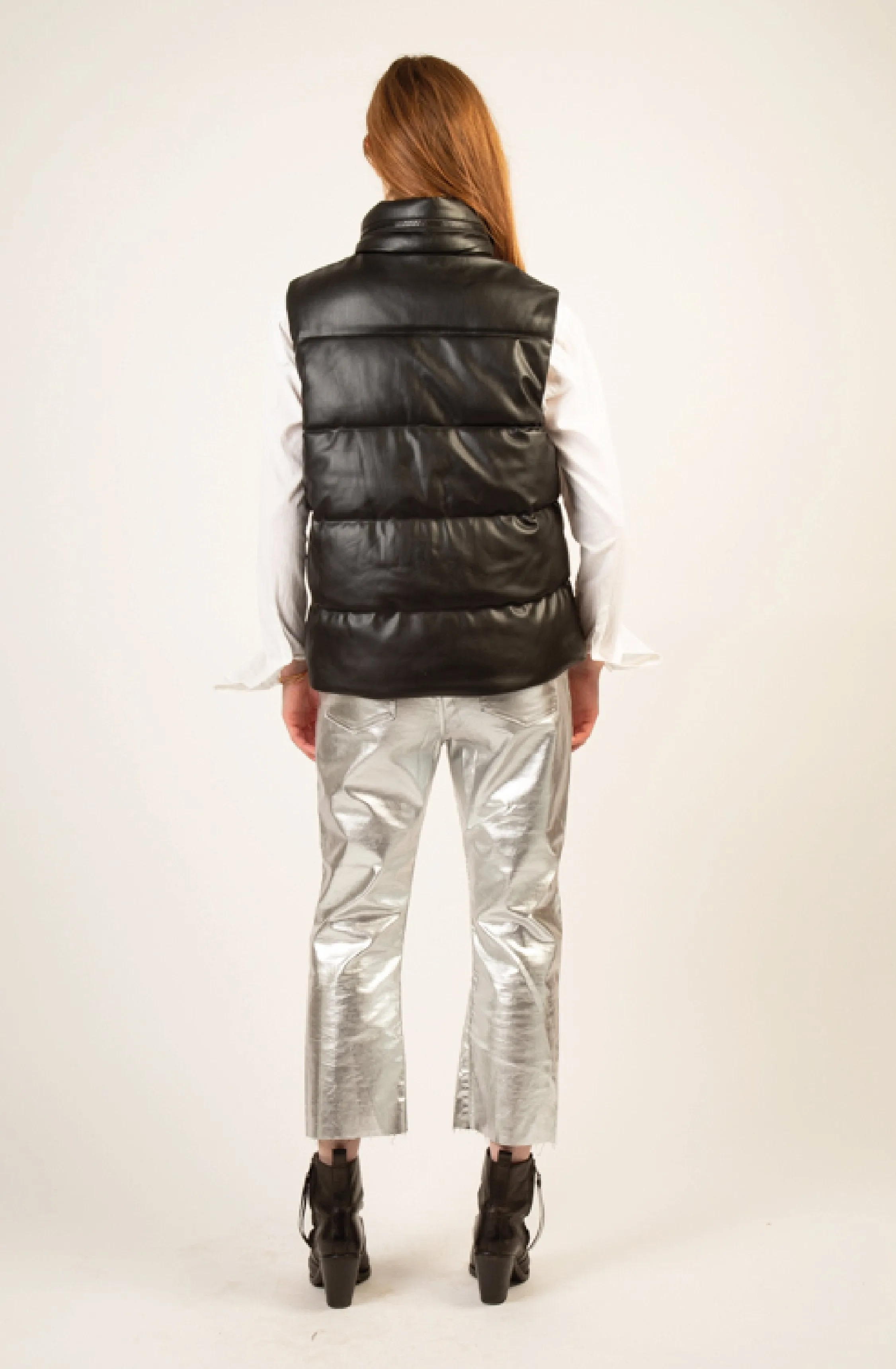 Black Sleeveless Puffer Jacket made of Recycled Vegan Leather by POWIS